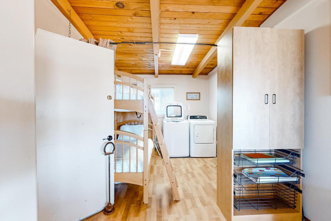 Sea Mist Villa Rockaway Beach Exterior photo