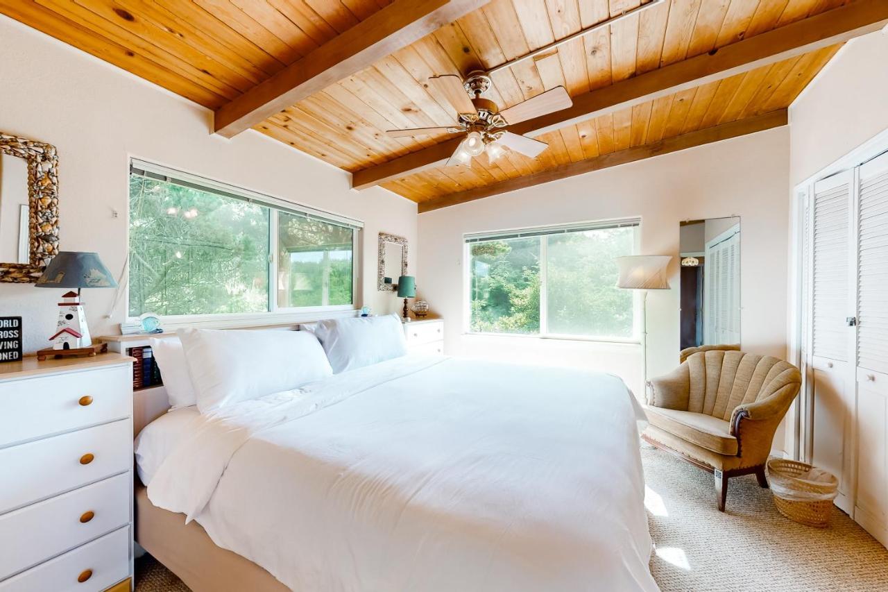 Sea Mist Villa Rockaway Beach Exterior photo